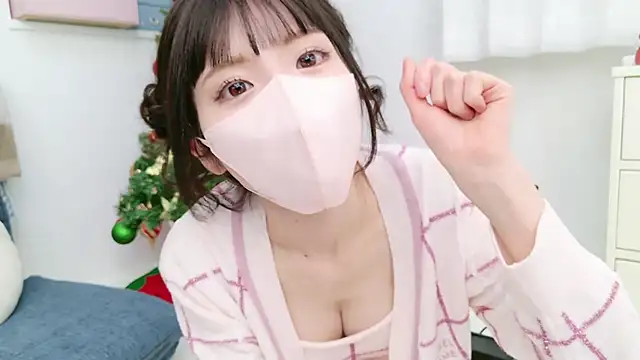Snapshot of -minami- chatting on 12/19/24, 05:29 -minami- online show from 12/19/24, 05:29