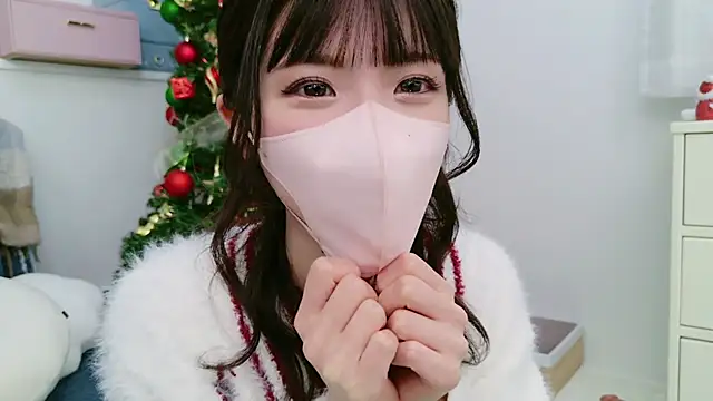 Snapshot of -minami- chatting on 12/22/24, 06:17 -minami- online show from 12/22/24, 06:17