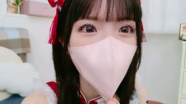 Snapshot of -minami- chatting on 01/04/25, 12:27 -minami- online show from 01/04/25, 12:27