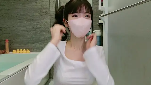Snapshot of -minami- chatting on 02/09/25, 09:16 -minami- online show from 02/09/25, 09:16