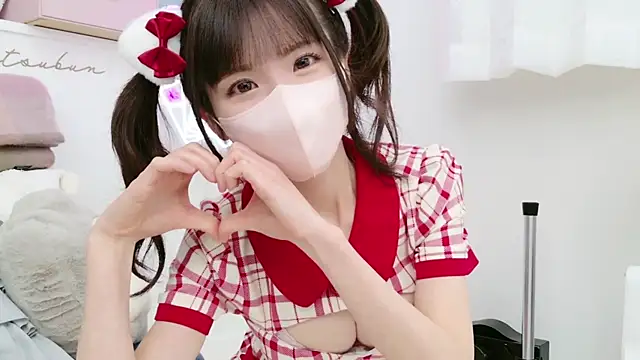 Snapshot of -minami- chatting on 02/14/25, 03:05 -minami- online show from 02/14/25, 03:05