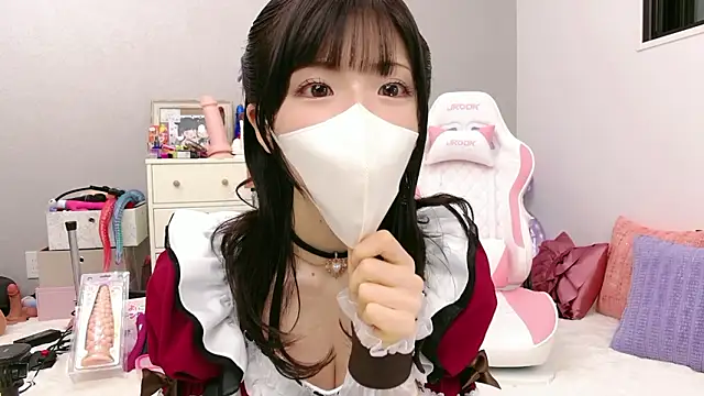 Snapshot of -minami- chatting on 05/21/26, 12:01 -minami- online show from 05/21/26, 12:01