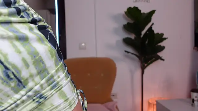 NinaCrystal1 online show from 01/10/26, 07:54