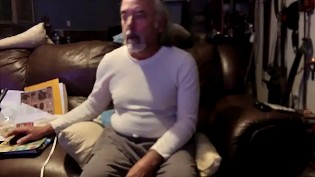 Snapshot of PincheDave4u chatting on 02/02/25, 12:35 PincheDave4u online show from 02/02/25, 12:35