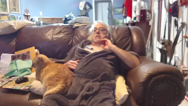 Snapshot of PincheDave4u chatting on 02/05/25, 03:13 PincheDave4u online show from 02/05/25, 03:13