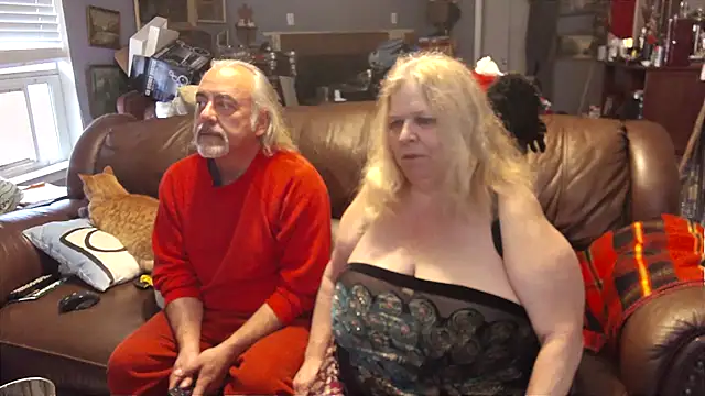 Snapshot of PincheDave4u chatting on 03/09/25, 03:27 PincheDave4u online show from 03/09/25, 03:27