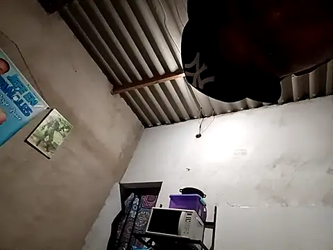 Snapshot of yoryisexi chatting on 09/18/25, 03:30 yoryisexi online show from 09/18/25, 03:30