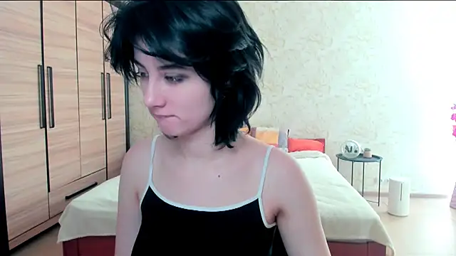 Snapshot of JulisSweet chatting on 02/13/25, 07:35 JulisSweet online show from 02/13/25, 07:35