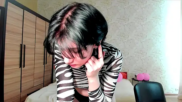 Snapshot of JulisSweet chatting on 02/16/25, 01:38 JulisSweet online show from 02/16/25, 01:38