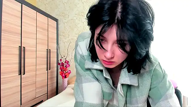 Snapshot of JulisSweet chatting on 02/27/25, 10:26 JulisSweet online show from 02/27/25, 10:26