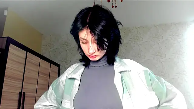 Snapshot of JulisSweet chatting on 03/03/25, 07:32 JulisSweet online show from 03/03/25, 07:32