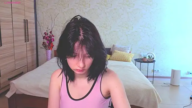 Snapshot of JulisSweet chatting on 09/15/25, 06:46 JulisSweet online show from 09/15/25, 06:46