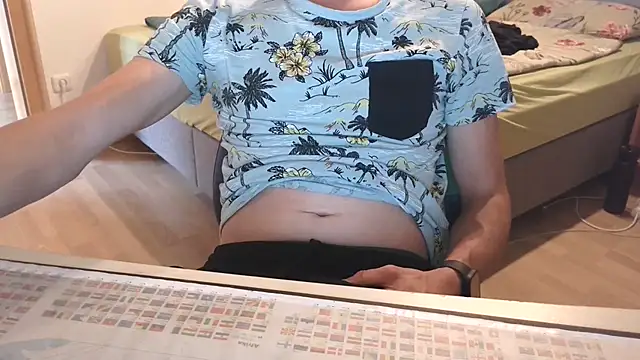 Snapshot of SissyStefanie chatting on 07/07/26, 04:11 SissyStefanie online show from 07/07/26, 04:11