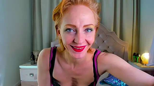 Snapshot of SquirtyAlisa chatting on 03/05/25, 09:49 SquirtyAlisa online show from 03/05/25, 09:49