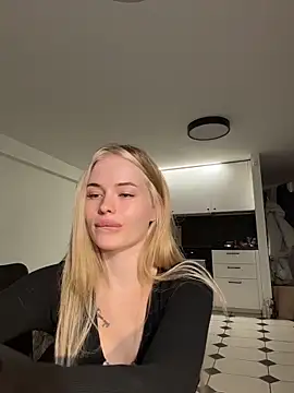 Vladamais online show from 04/18/26, 07:58