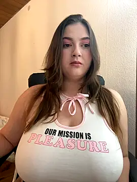 Kamilla Loop online show from 10/17/25, 09:06