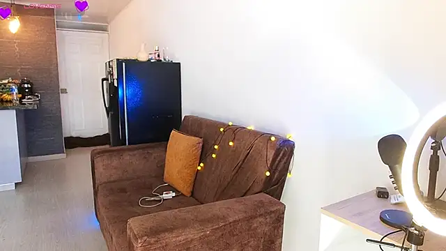 Snapshot of Dahian_doll2 chatting on 01/28/25, 02:42 Dahian doll2 online show from 01/28/25, 02:42