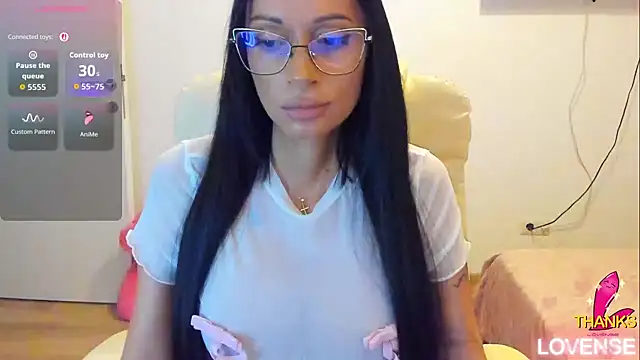 Snapshot of kissnicol32 chatting on 07/29/26, 02:59 kissnicol32 online show from 07/29/26, 02:59