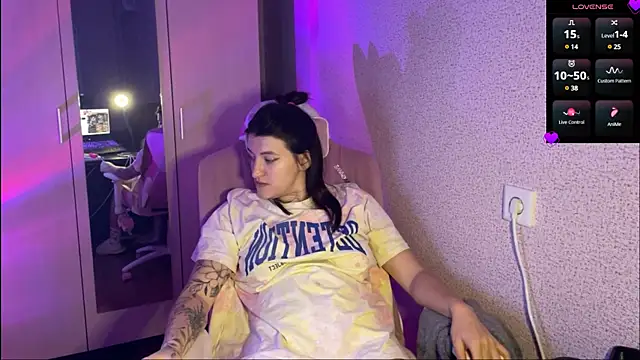 Katrin  kiss online show from 02/10/25, 08:10