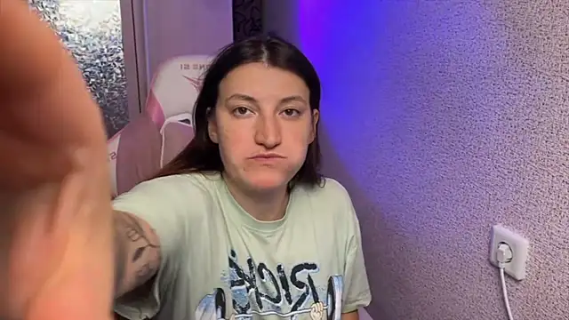 Katrin  kiss online show from 04/22/26, 03:24