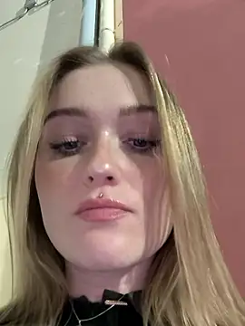 Goldloeckchen159 online show from 11/24/25, 03:56