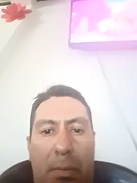 Snapshot of walwan85 chatting on 10/31/25, 08:21 walwan85 online show from 10/31/25, 08:21