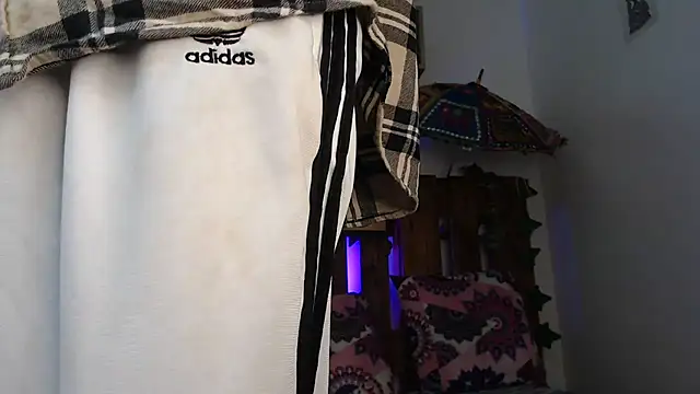 SARA VAL3NTINA  online show from 03/15/25, 09:30