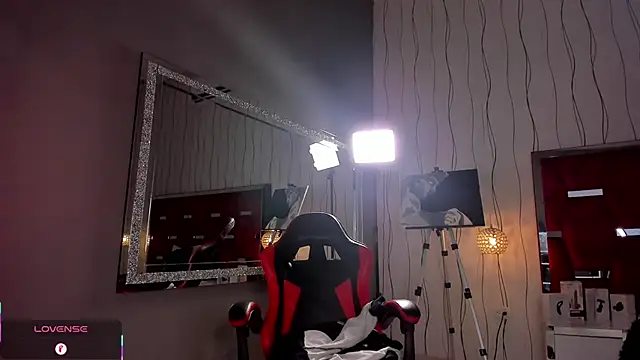 Brat  online show from 03/04/26, 07:53