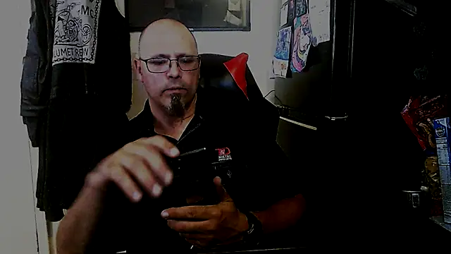 KrazyLegz online show from 09/29/25, 08:57