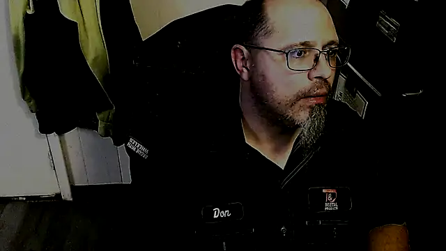 KrazyLegz online show from 11/24/25, 11:04