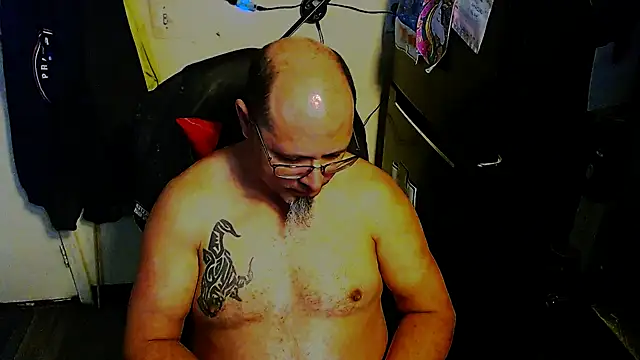 KrazyLegz online show from 04/19/26, 03:00