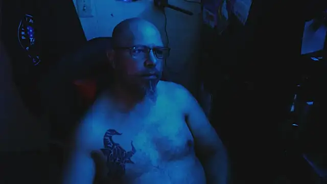 KrazyLegz online show from 04/25/26, 01:52