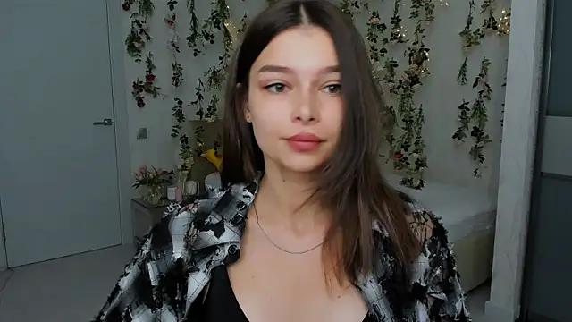 ContinentOfTranquility online show from 09/12/25, 04:01