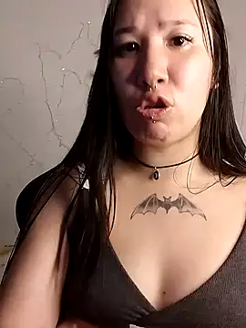 Snapshot of Japabaixinha chatting on 12/18/24, 05:26 Japabaixinha online show from 12/18/24, 05:26