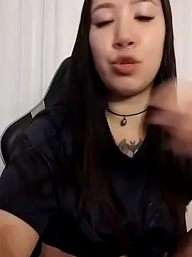 Snapshot of Japabaixinha chatting on 12/21/24, 05:58 Japabaixinha online show from 12/21/24, 05:58