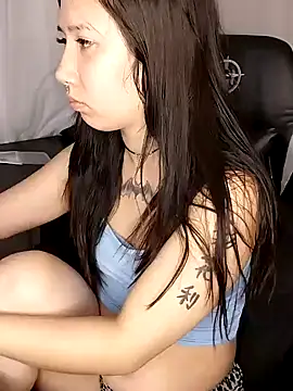 Snapshot of Japabaixinha chatting on 01/02/25, 02:43 Japabaixinha online show from 01/02/25, 02:43