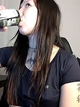 Snapshot of Japabaixinha chatting on 01/04/25, 03:18 Japabaixinha online show from 01/04/25, 03:18