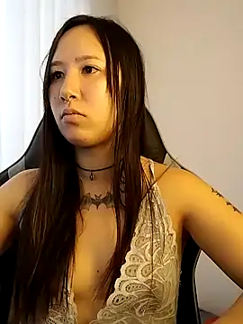 Snapshot of Japabaixinha chatting on 02/05/25, 08:35 Japabaixinha online show from 02/05/25, 08:35