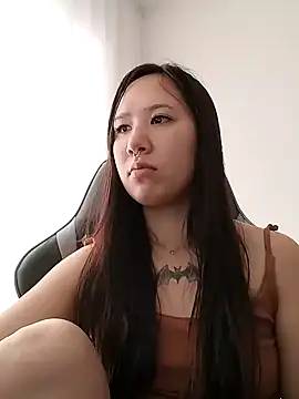 Snapshot of Japabaixinha chatting on 02/11/25, 12:05 Japabaixinha online show from 02/11/25, 12:05