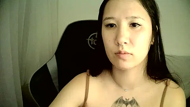 Snapshot of Japabaixinha chatting on 03/15/25, 09:49 Japabaixinha online show from 03/15/25, 09:49