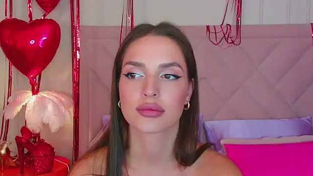 BellaHalles online show from 02/15/25, 02:44