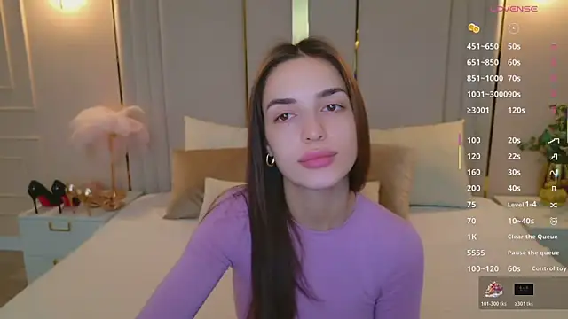 BellaHalles online show from 12/23/25, 05:38