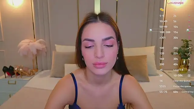 BellaHalles online show from 01/06/26, 06:06