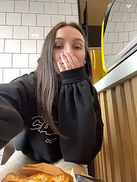 Snapshot of Jinna_milli chatting on 02/12/25, 09:31 Jinna milli online show from 02/12/25, 09:31