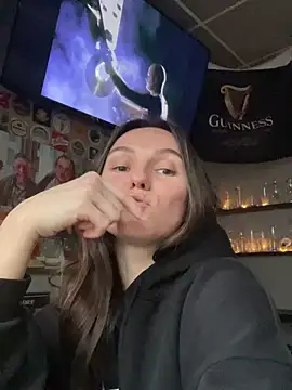 Snapshot of Jinna_milli chatting on 03/03/25, 02:26 Jinna milli online show from 03/03/25, 02:26