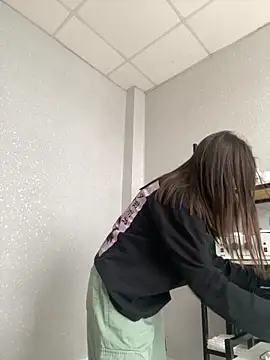 Snapshot of Jinna_milli chatting on 03/04/25, 09:29 Jinna milli online show from 03/04/25, 09:29