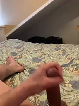 LivingLegend1978 online show from 04/24/26, 02:30