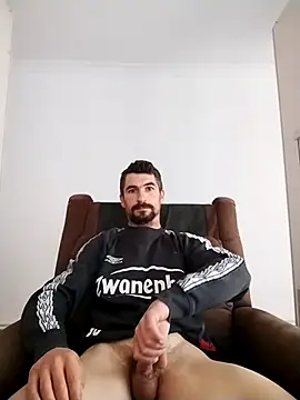 LOREDAN1 online show from 11/13/25, 08:24