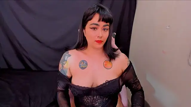 Snapshot of aiko_black93 chatting on 02/01/25, 03:07 aiko black93 online show from 02/01/25, 03:07