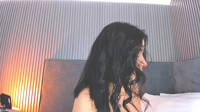 emelie 89 online show from 11/25/25, 01:00